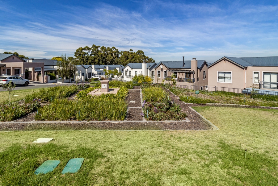 3 Bedroom Property for Sale in Heldervue Western Cape
